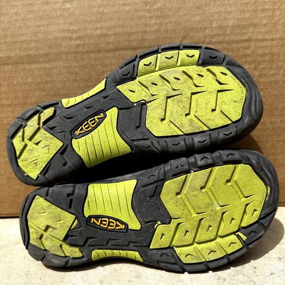 Keen Newport Sandals Hiking Closed Toe Waterproof Rubber Black Yellow Green 6 main image 6